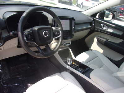 2024 Volvo 240, $24800. Photo 9