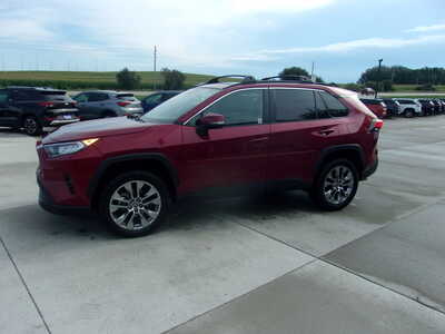 2021 Toyota RAV4, $31900. Photo 6