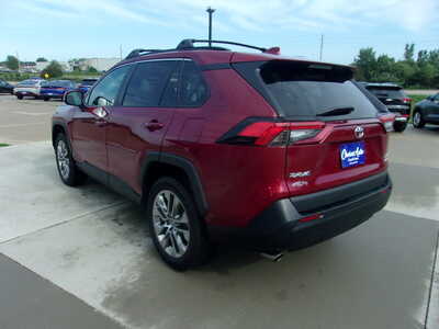 2021 Toyota RAV4, $31900. Photo 7