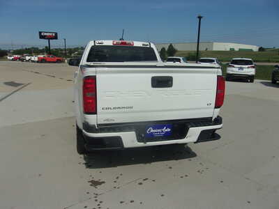 2021 Chevrolet Colorado Crew Cab, $14800. Photo 5
