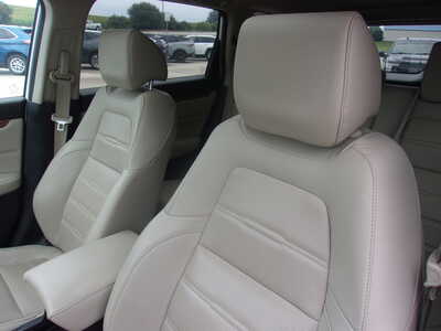 2019 Honda CR-V, $23800. Photo 11