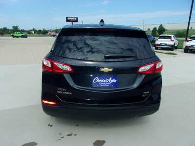 2020 Chevrolet Equinox, $20400. Photo 4