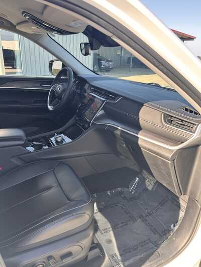 2023 Jeep Grand Cherokee, $28900. Photo 12