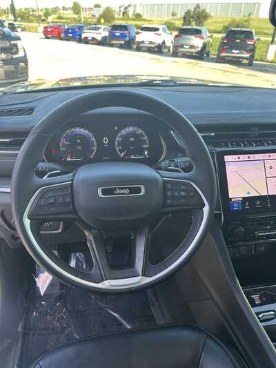 2023 Jeep Grand Cherokee, $28900. Photo 11