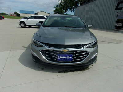 2023 Chevrolet Malibu, $17800. Photo 4