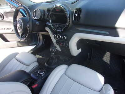 2018 MINI Cooper Countryman, $16800. Photo 12