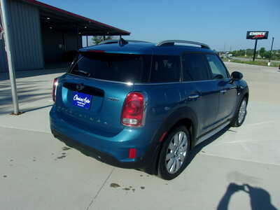 2018 MINI Cooper Countryman, $16800. Photo 3