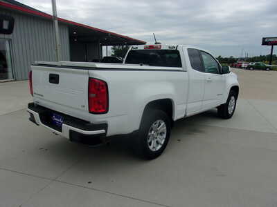 2022 Chevrolet Colorado Crew Cab, $19800. Photo 3