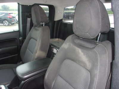 2022 Chevrolet Colorado Crew Cab, $15800. Photo 8