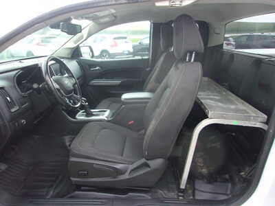 2022 Chevrolet Colorado Crew Cab, $15800. Photo 9