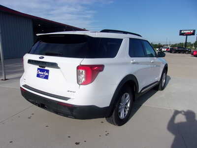 2023 Ford Explorer, $26400. Photo 3