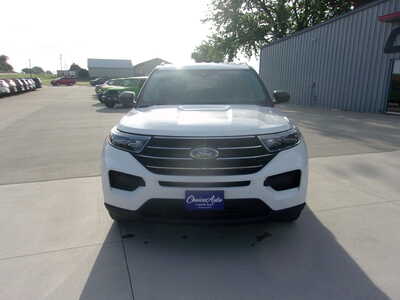 2023 Ford Explorer, $26400. Photo 4