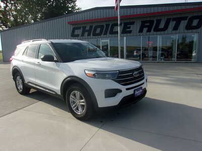 2023 Ford Explorer, $26400. Photo 1