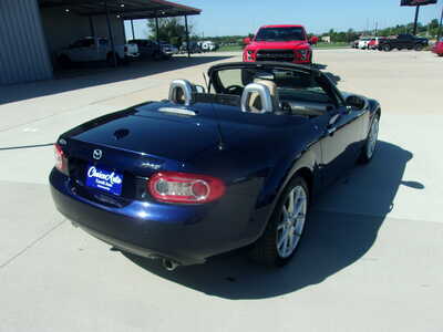 2010 Mazda Miata, $18200. Photo 5