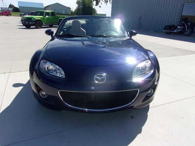 2010 Mazda Miata, $18200. Photo 7