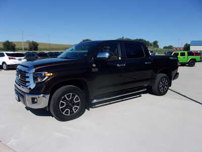 2019 Toyota Tundra Crew Cab, $43800. Photo 6