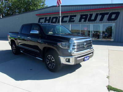 2019 Toyota Tundra Crew Cab, $43800. Photo 1