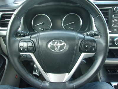 2014 Toyota Highlander, $19800. Photo 10