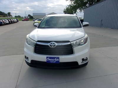 2014 Toyota Highlander, $19800. Photo 4