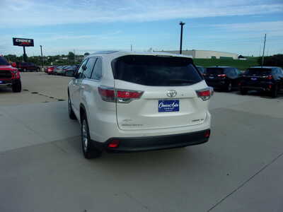 2014 Toyota Highlander, $19800. Photo 7