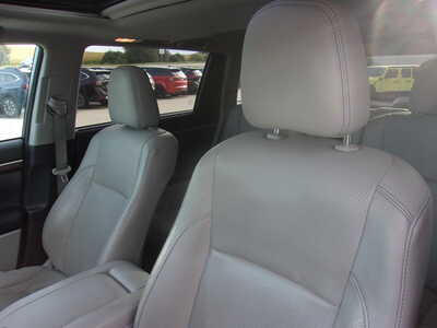 2014 Toyota Highlander, $19800. Photo 8