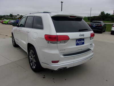 2019 Jeep Grand Cherokee, $20800. Photo 4