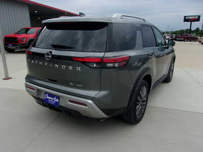 2025 Nissan Pathfinder, $30400. Photo 3