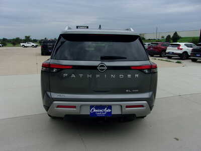 2025 Nissan Pathfinder, $30400. Photo 4
