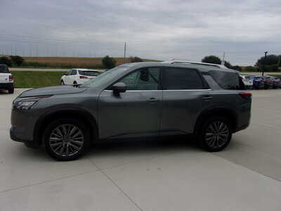 2025 Nissan Pathfinder, $30400. Photo 6