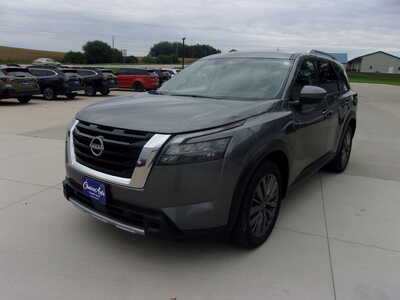 2025 Nissan Pathfinder, $30400. Photo 7