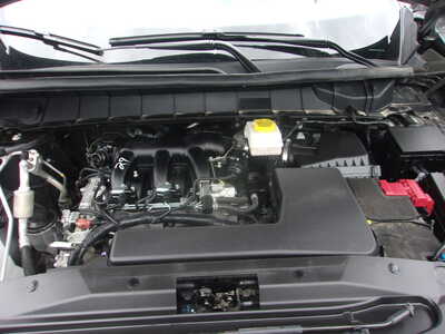 2025 Nissan Pathfinder, $30400. Photo 9
