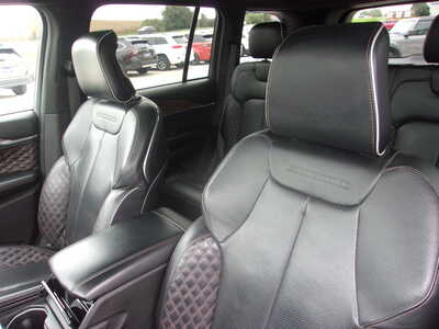2022 Jeep Grand Cherokee, $28800. Photo 9