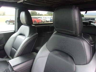 2024 Ford Bronco, $38200. Photo 9