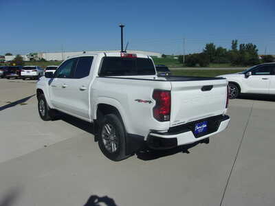 2024 Chevrolet Colorado Crew Cab, $29800. Photo 4