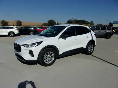 2023 Ford Escape, $18800. Photo 6