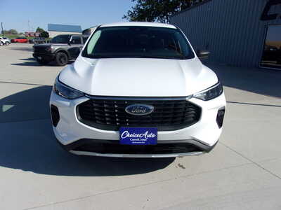 2023 Ford Escape, $18800. Photo 7