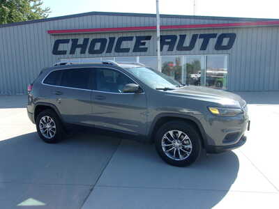 2019 Jeep Cherokee, $17600. Photo 2