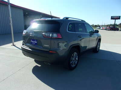 2019 Jeep Cherokee, $17600. Photo 3