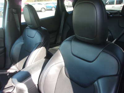 2019 Jeep Cherokee, $17600. Photo 9