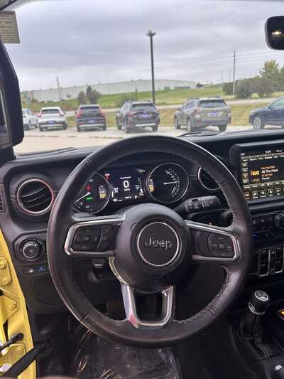 2023 Jeep Wrangler, $28900. Photo 11