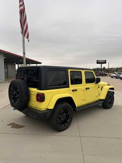 2023 Jeep Wrangler, $28900. Photo 3