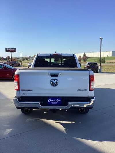2020 RAM 1500 Crew Cab, $25800. Photo 4