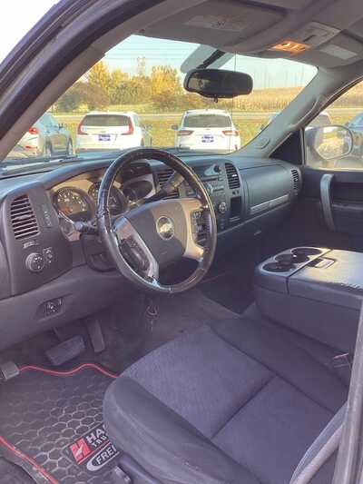 2010 Chevrolet Silverado 2500HD, $5000. Photo 11