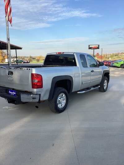 2010 Chevrolet Silverado 2500HD, $5000. Photo 3