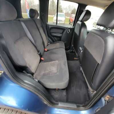 2004 Jeep Liberty, $3595. Photo 10