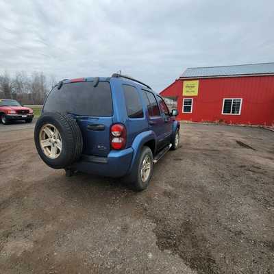 2004 Jeep Liberty, $3595. Photo 8