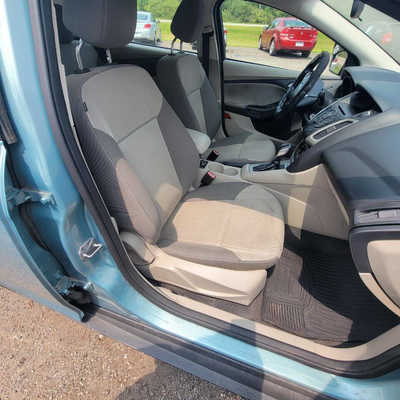 2012 Ford Focus, $2399. Photo 11