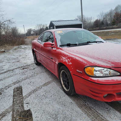 2002 Pontiac Grand Am, $3195. Photo 2