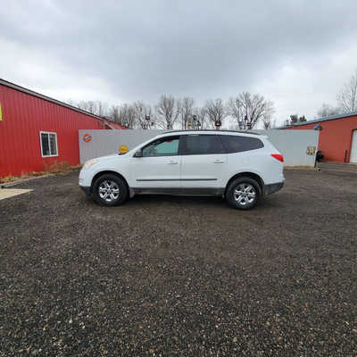 2009 Chevrolet Traverse, $4995. Photo 5