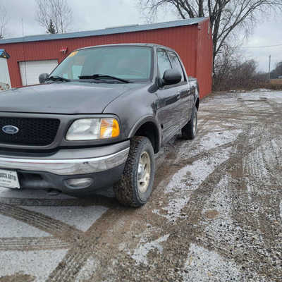 2003 Ford F150 Crew Cab, $4999. Photo 4
